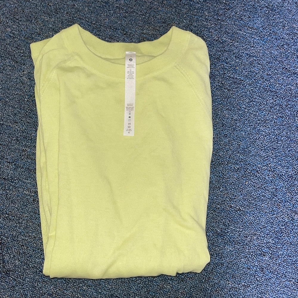 Lululemon soft sweater like green